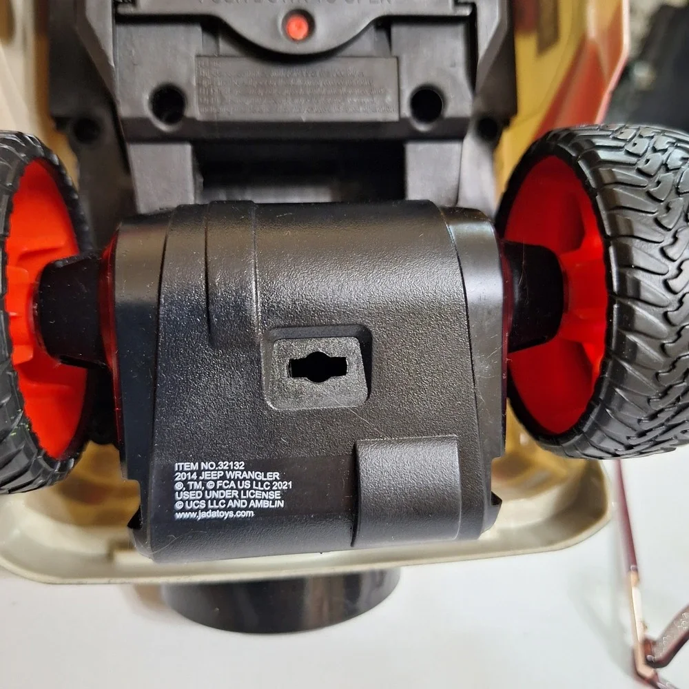 Jurassic Park Jeep JP18 RC‎ Toy Jada 2014 Wrangler Remote Missing